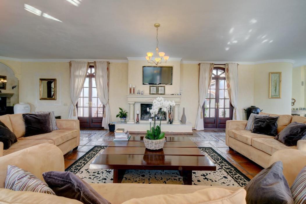 Villa Lampara En La Colina 贝纳阿维斯 外观 照片